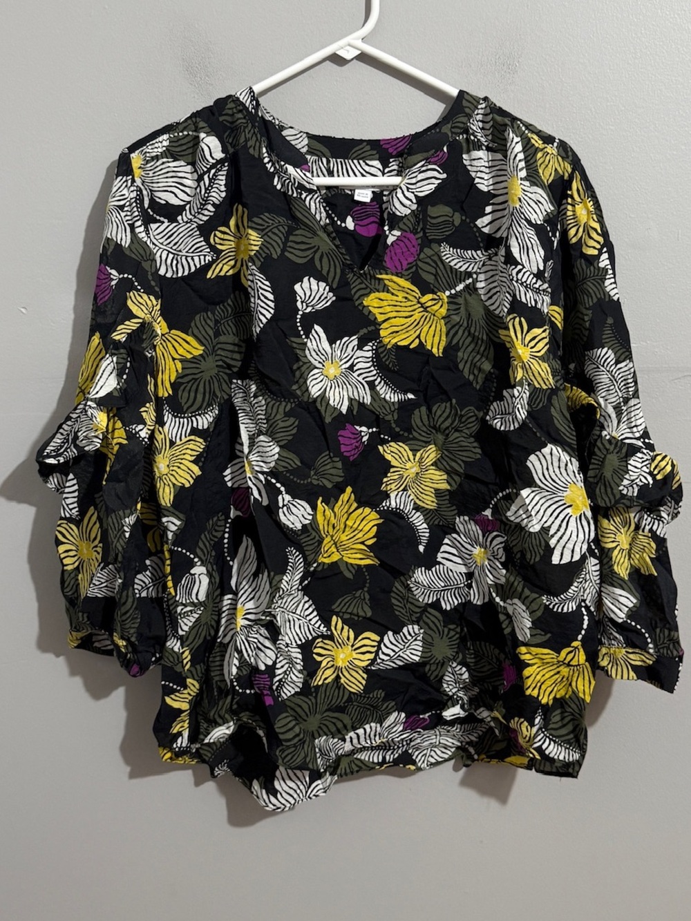 Chicos Top Womens 2.5 14 Large Floral Ruffle Sleeve Black Botanical Blouse